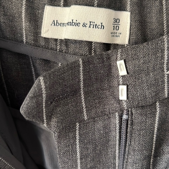 Abercrombie & Fitch trousers - Picture 5 of 5
